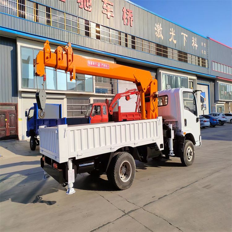 丰滨乡三轮随车吊定制 农用改装机自备吊中瑞长期出售